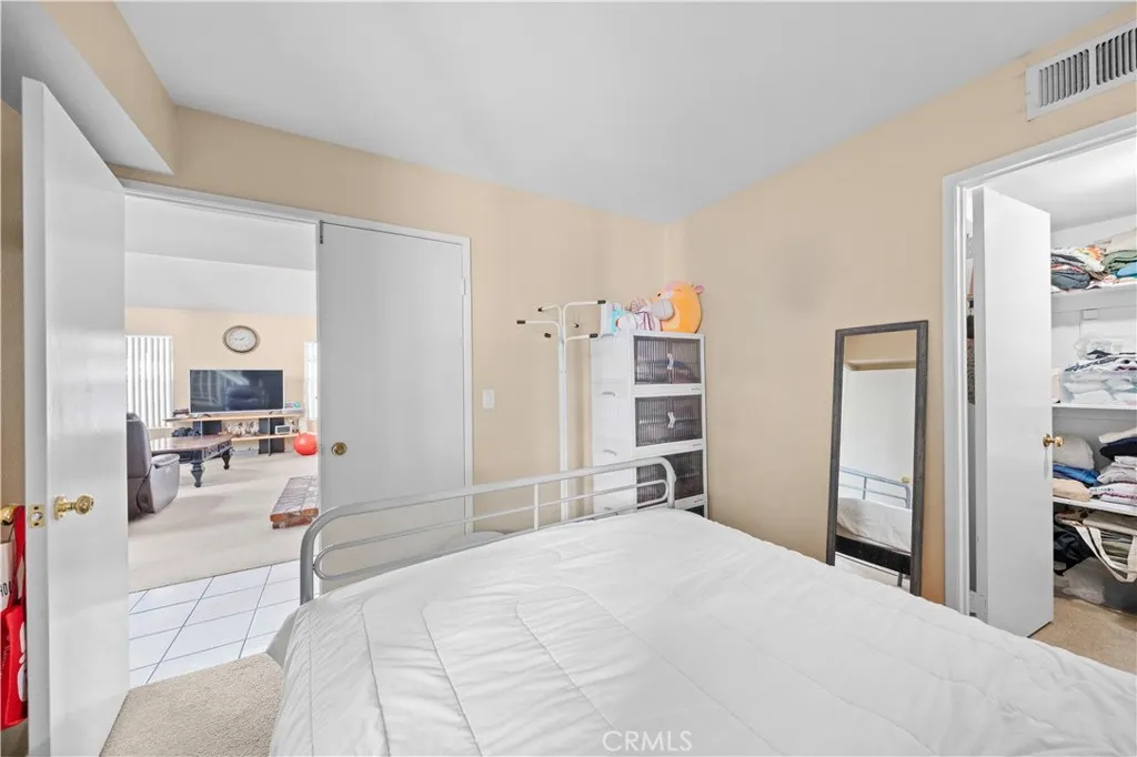 812 W Grondahl D, Covina, California 91722 home-pic-27