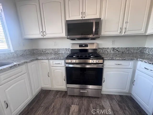 14774 Nanticoke, Apple Valley, California 92307