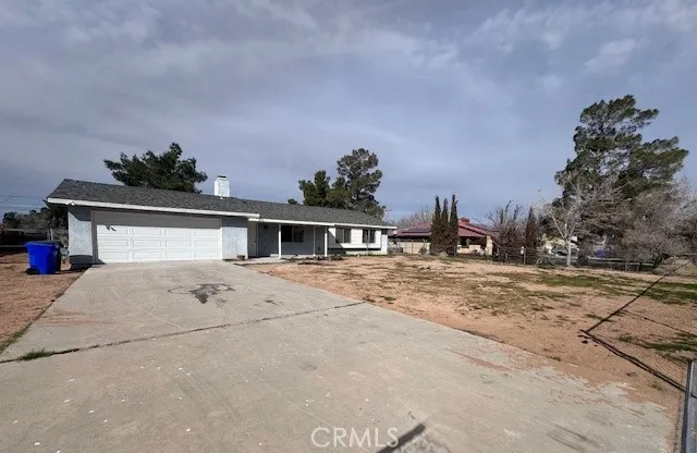 14774 Nanticoke, Apple Valley, California 92307
