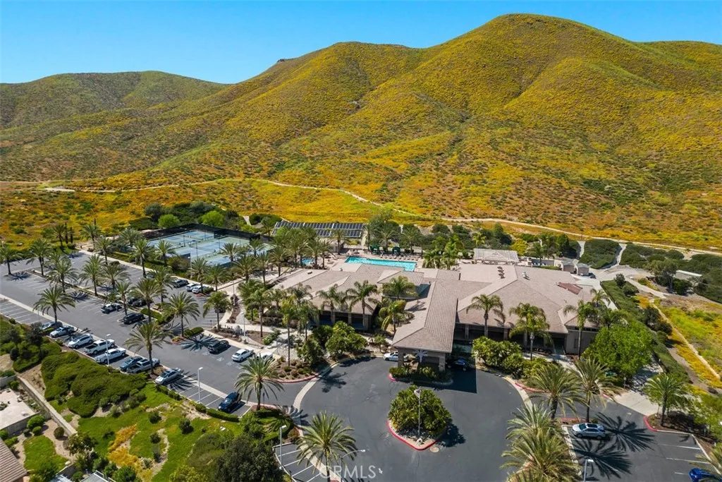 29148 Paradise Canyon Drive, Menifee, California 92584 home-pic-57