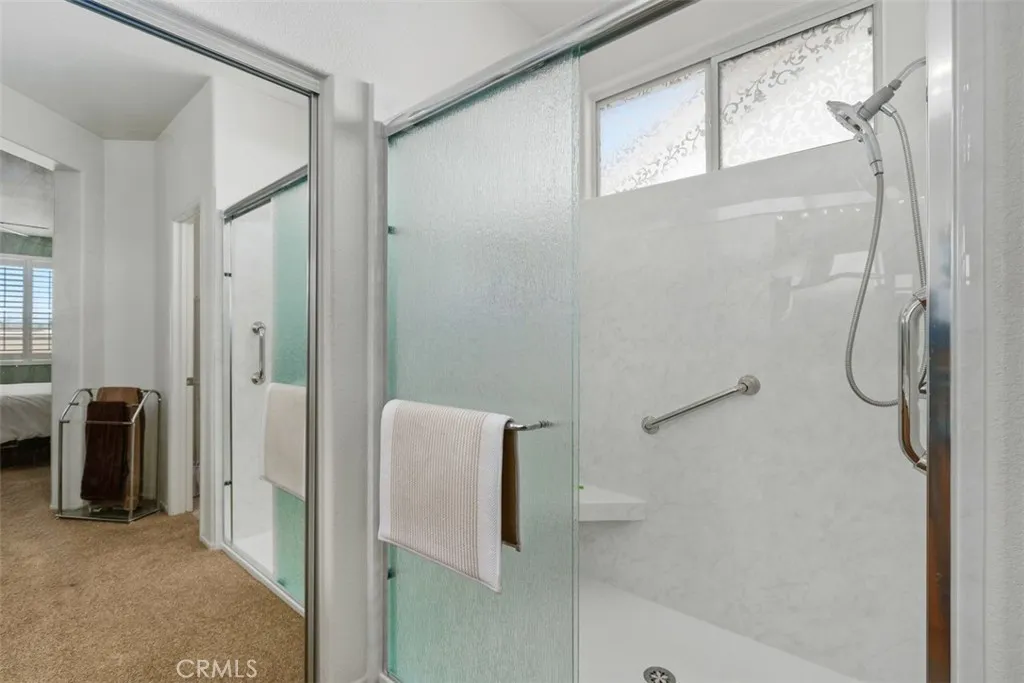 29148 Paradise Canyon Drive, Menifee, California 92584 home-pic-26