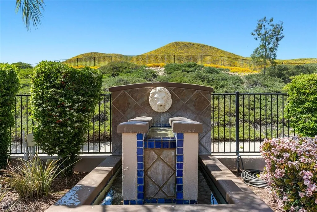 29148 Paradise Canyon Drive, Menifee, California 92584 home-pic-43