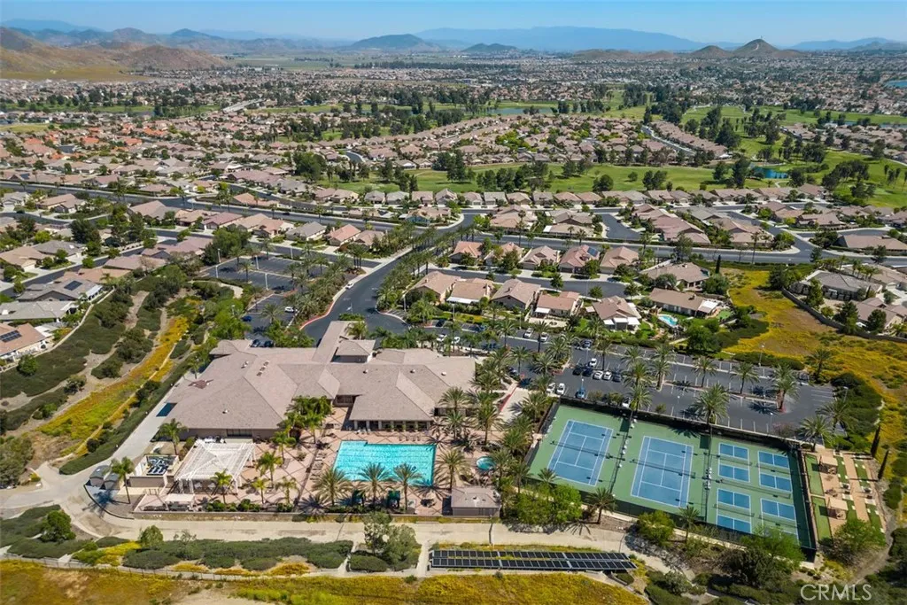 29148 Paradise Canyon Drive, Menifee, California 92584 home-pic-58