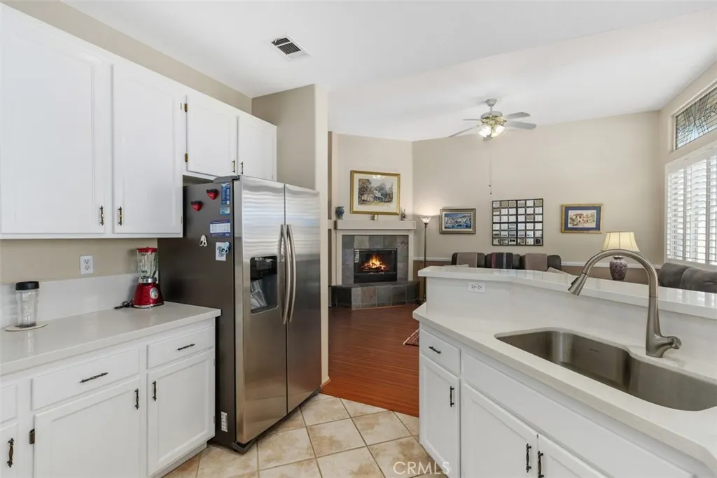 29148 Paradise Canyon Drive, Menifee, California 92584 home-pic-18