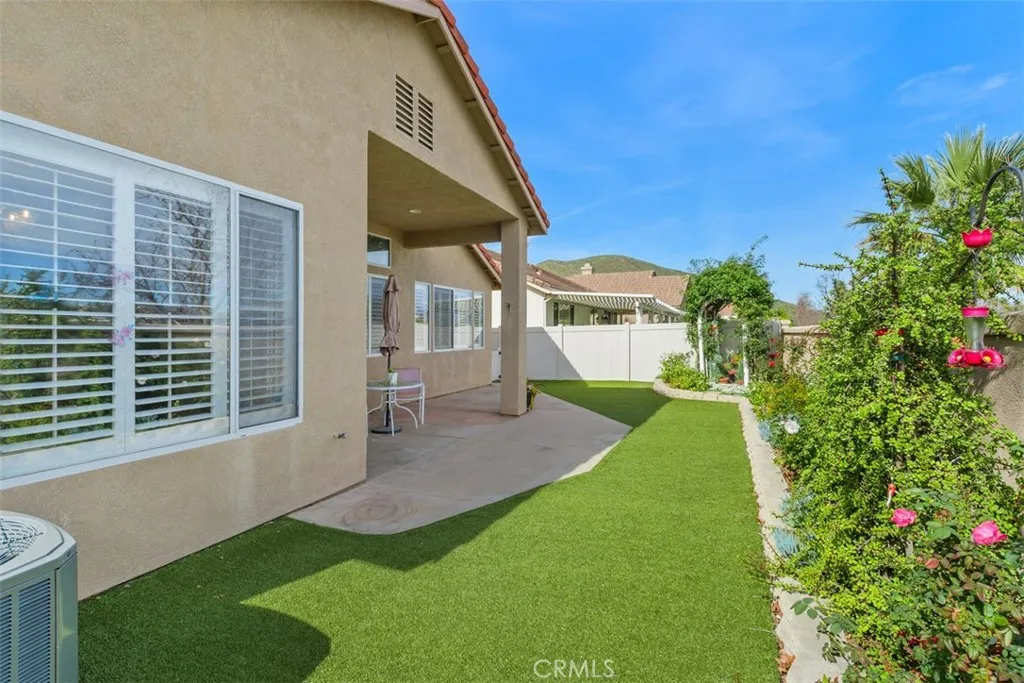 29148 Paradise Canyon Drive, Menifee, California 92584 home-pic-33