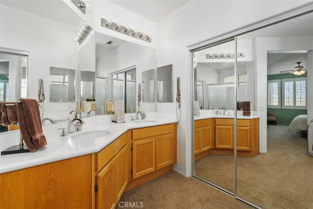 29148 Paradise Canyon Drive, Menifee, California 92584 home-pic-25