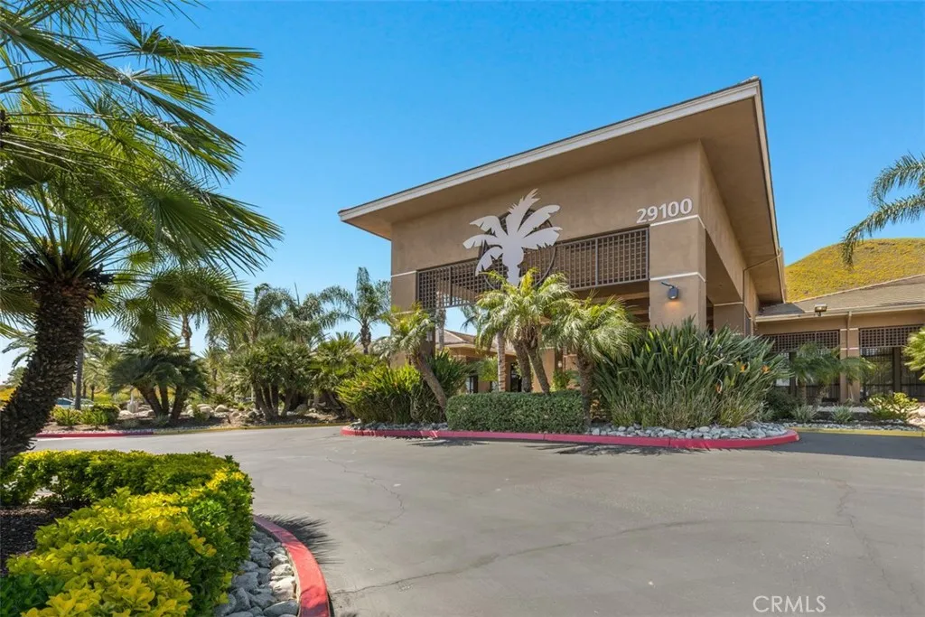 29148 Paradise Canyon Drive, Menifee, California 92584 home-pic-35