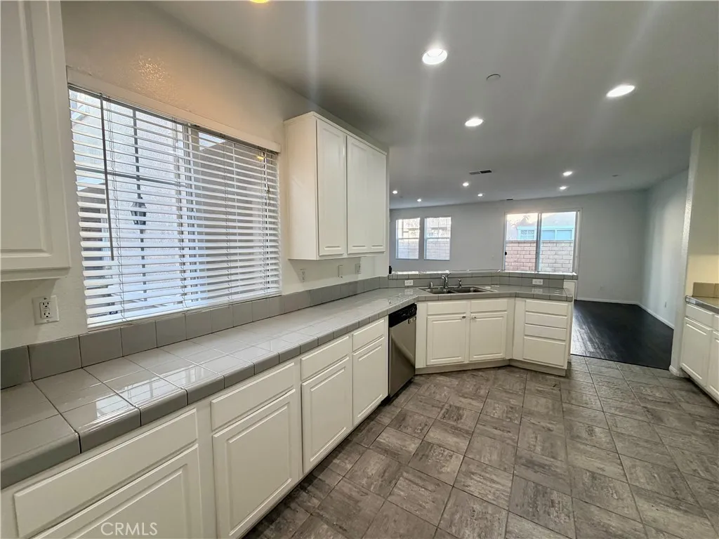 11450 Church St 8, Rancho Cucamonga, California 91730 home-pic-8