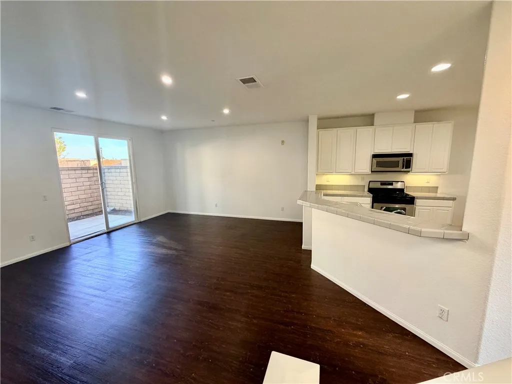 11450 Church St 8, Rancho Cucamonga, California 91730 home-pic-9