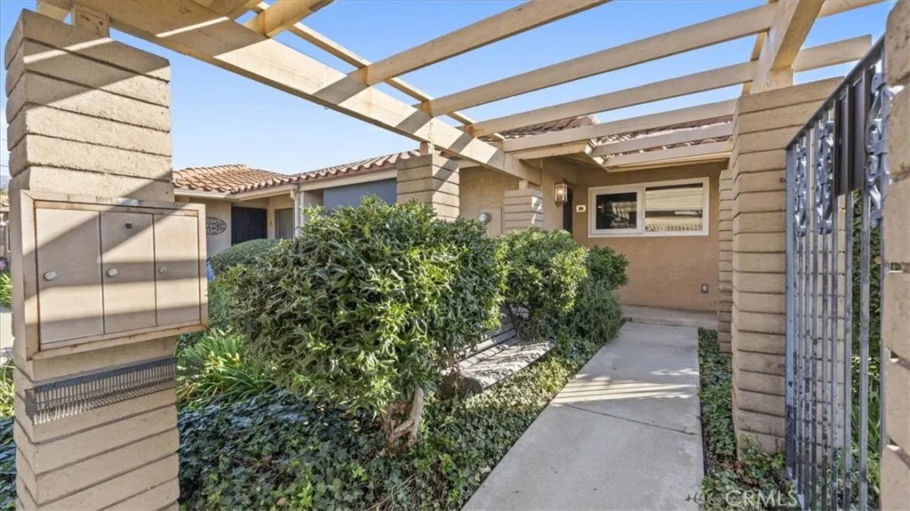 1019 W Pine, Upland, California 91786 home-pic-1