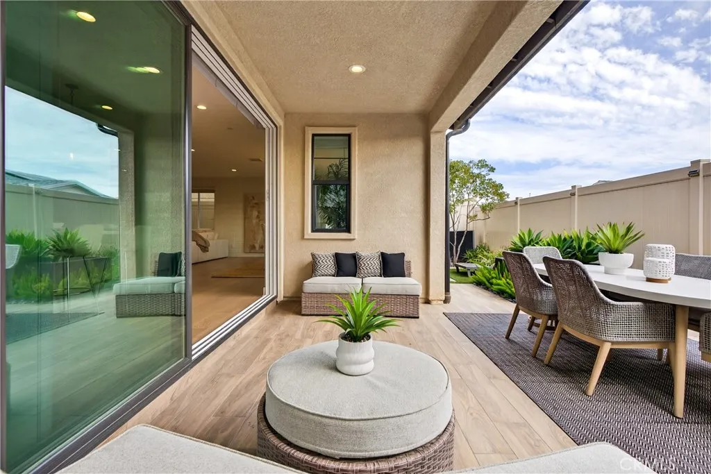 27616 Suncrest Road, San Pedro, California 90732 home-pic-26