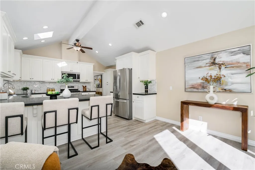 3062 Millicent, Pasadena, California 91107 home-pic-6