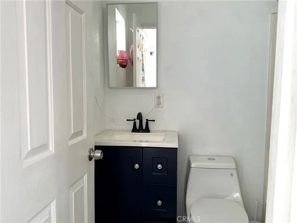 Bathroom2