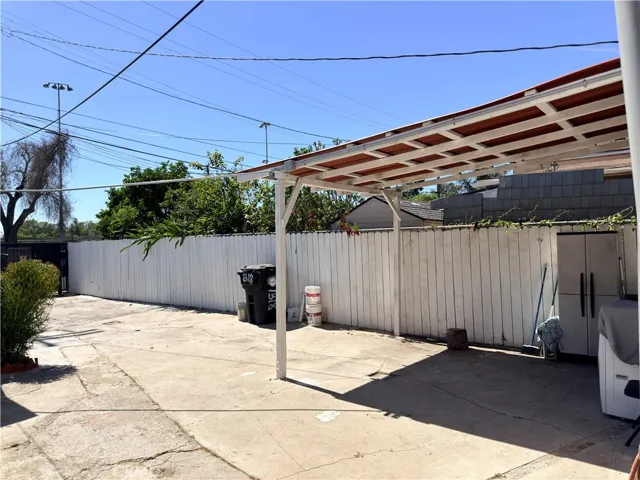 1318 E 100th Street, Los Angeles, California 90002