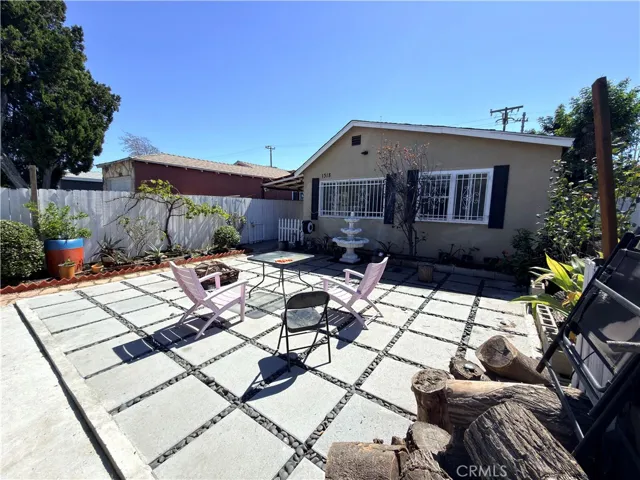 1318 E 100th Street, Los Angeles, California 90002