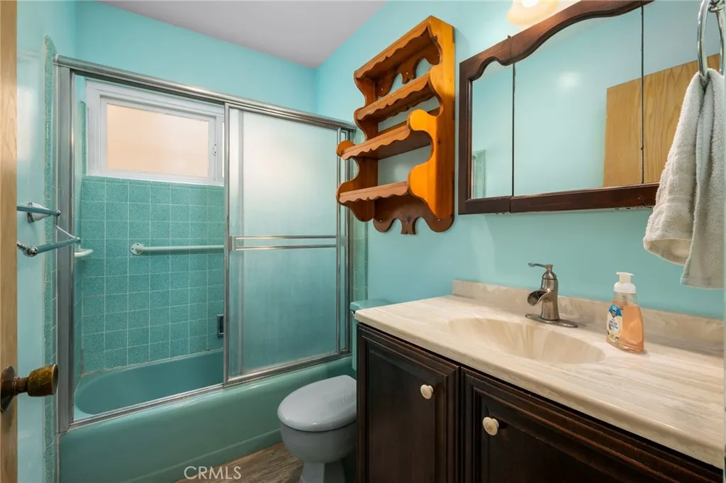 66 Pomona Ave, Long Beach, California 90803 home-pic-32