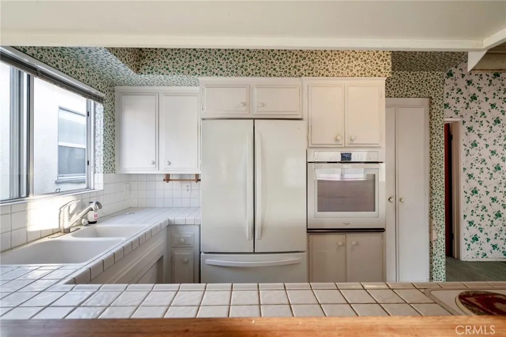 66 Pomona Ave, Long Beach, California 90803 home-pic-8