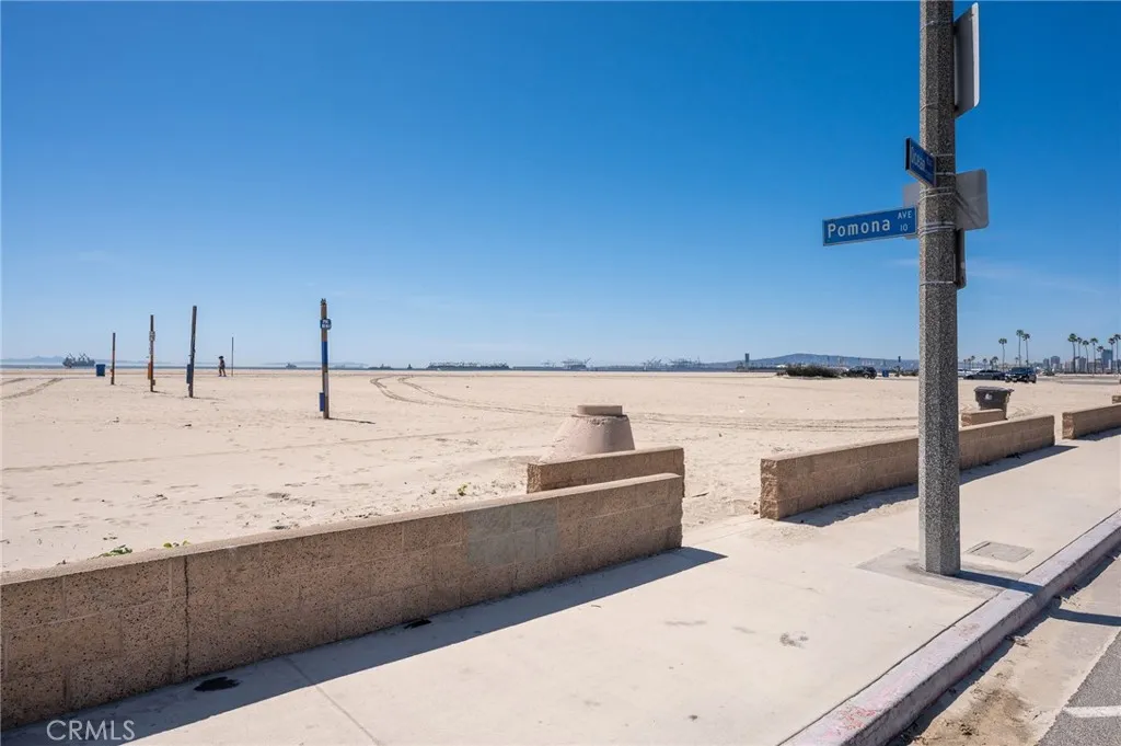 66 Pomona Ave, Long Beach, California 90803 home-pic-48