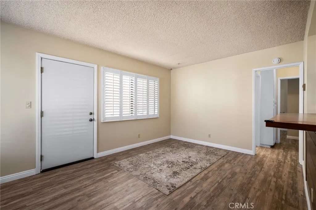 66 Pomona Ave, Long Beach, California 90803 home-pic-31
