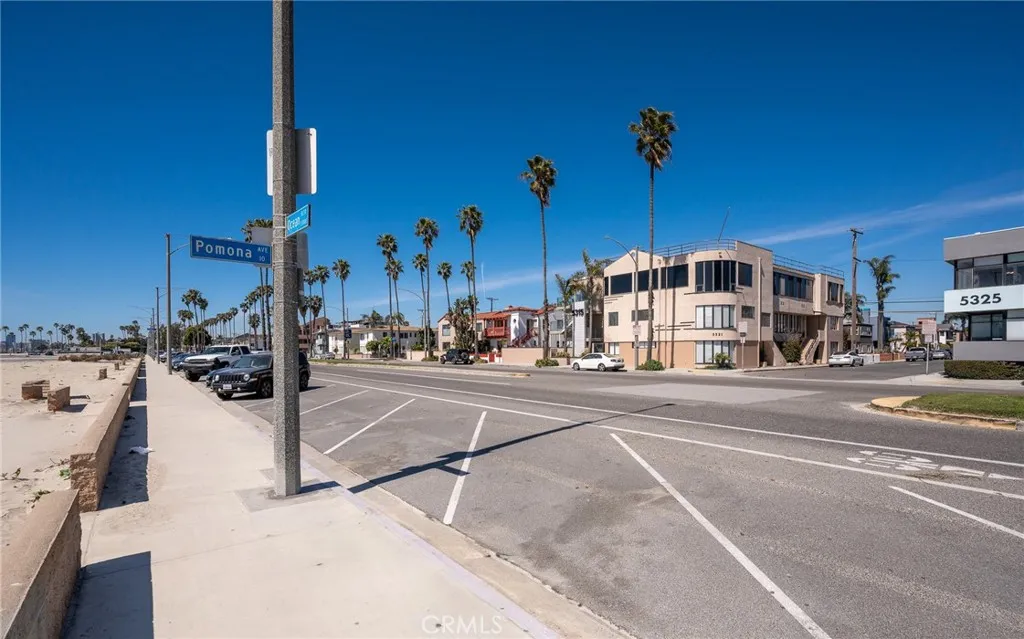 66 Pomona Ave, Long Beach, California 90803 home-pic-49