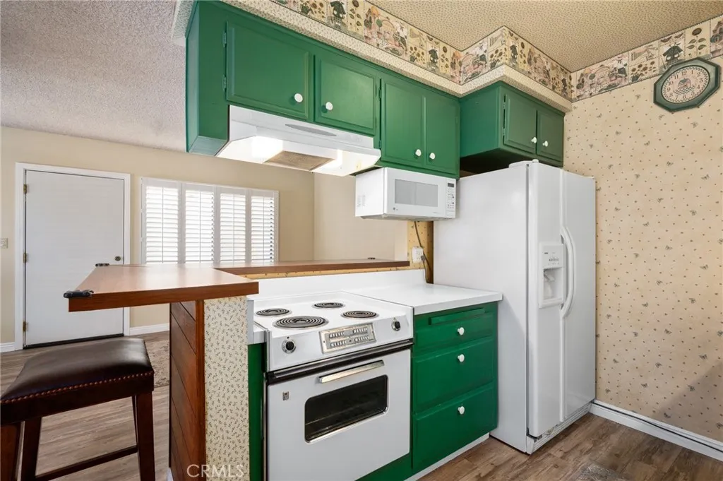 66 Pomona Ave, Long Beach, California 90803 home-pic-30