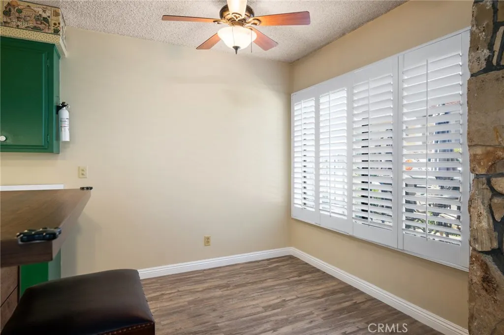 66 Pomona Ave, Long Beach, California 90803 home-pic-28