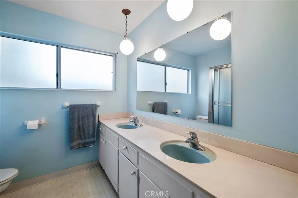 66 Pomona Ave, Long Beach, California 90803 home-pic-14