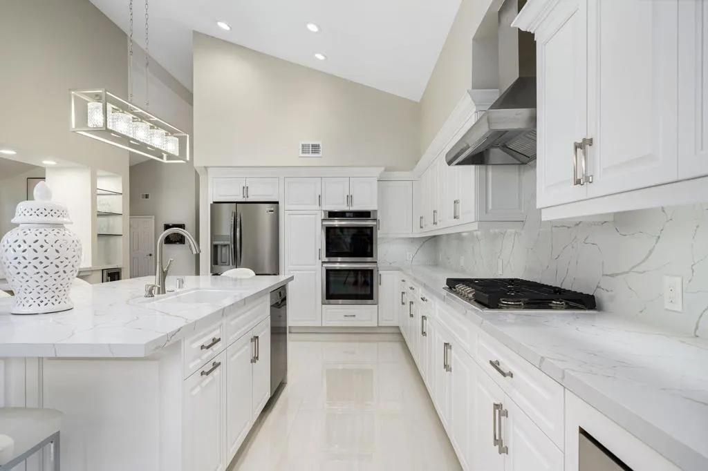 198 Green Mountain Drive, Palm Desert, California 92211 home-pic-15