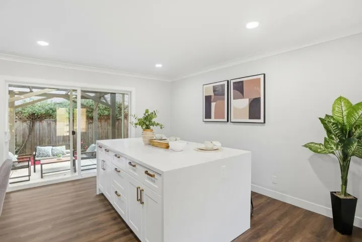 432 8th Avenue, Menlo Park, California 94025