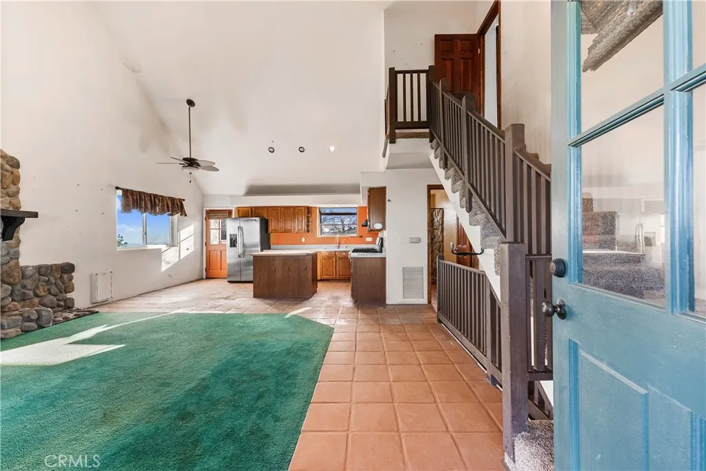 30407 106th E, Juniper Hills, California 93543 home-pic-4