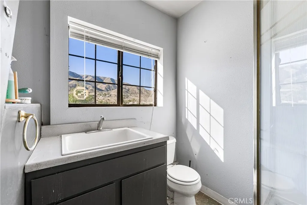 30407 106th E, Juniper Hills, California 93543 home-pic-38