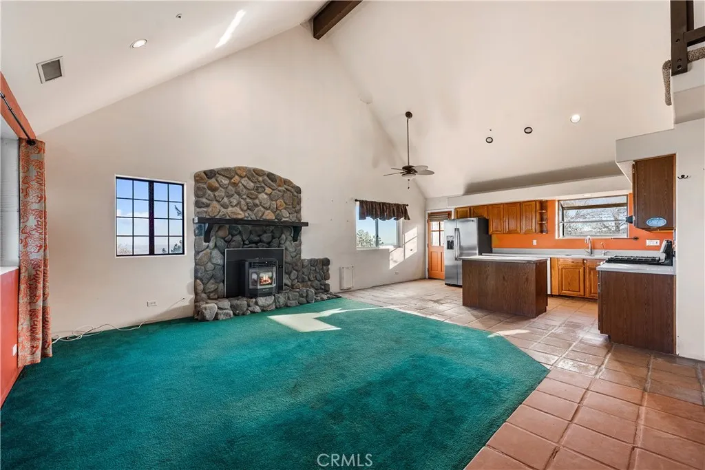 30407 106th E, Juniper Hills, California 93543 home-pic-5
