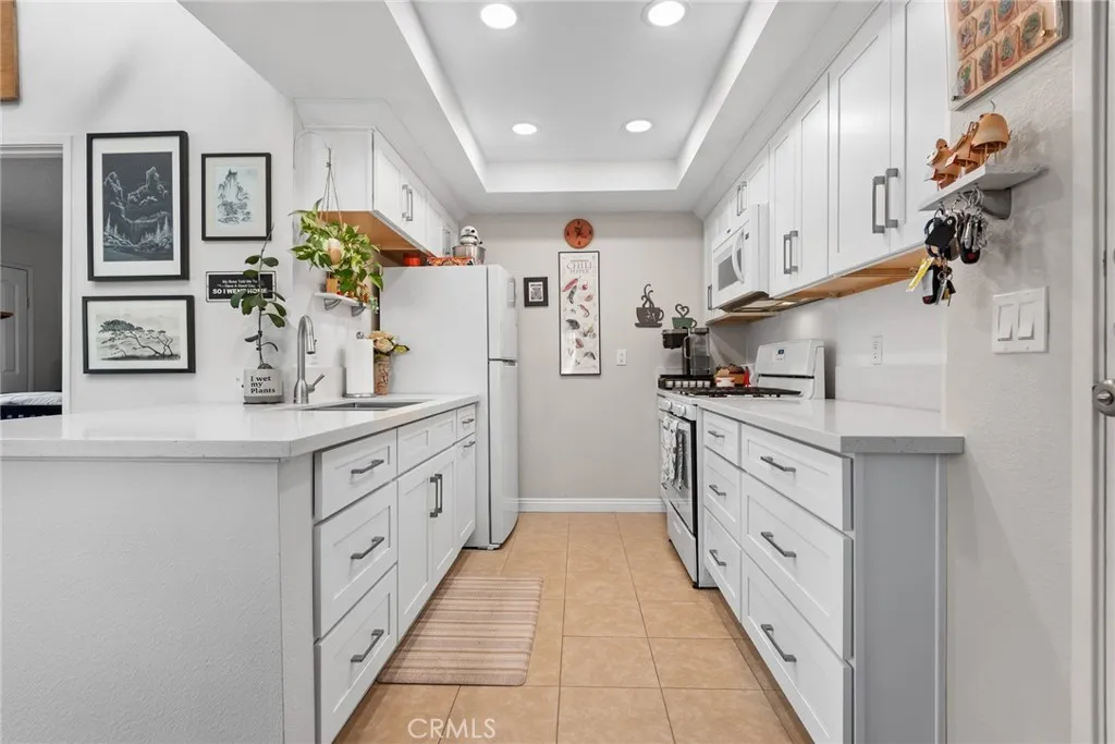 4760 Lakeview Avenue, Yorba Linda, California 92886 home-pic-8