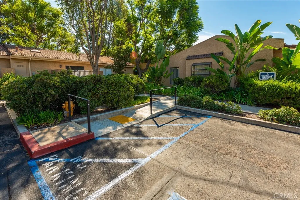 4760 Lakeview Avenue, Yorba Linda, California 92886 home-pic-21