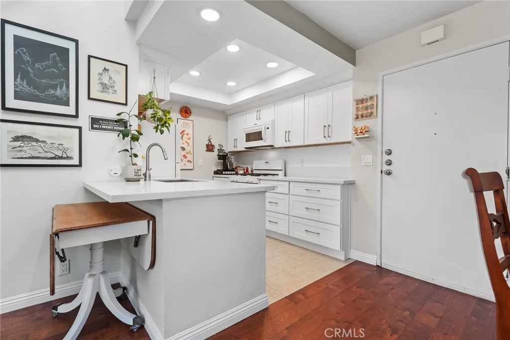 4760 Lakeview Avenue, Yorba Linda, California 92886 home-pic-10