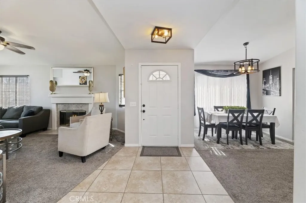 361 Via Capri, Hemet, California 92545 home-pic-7