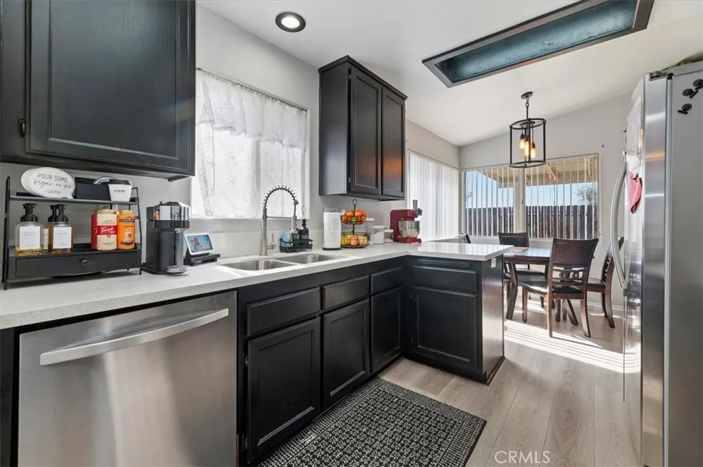 361 Via Capri, Hemet, California 92545 home-pic-13