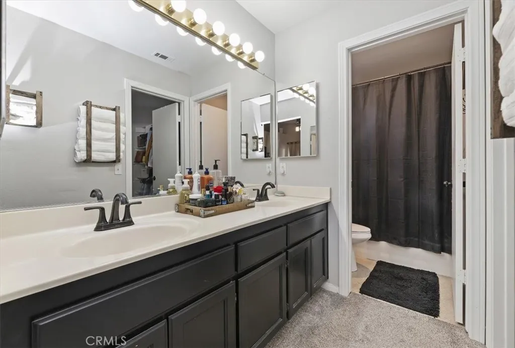 361 Via Capri, Hemet, California 92545 home-pic-24