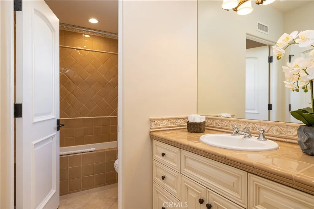 1708 Calle De Los Alamos, San Clemente, California 92672 home-pic-25