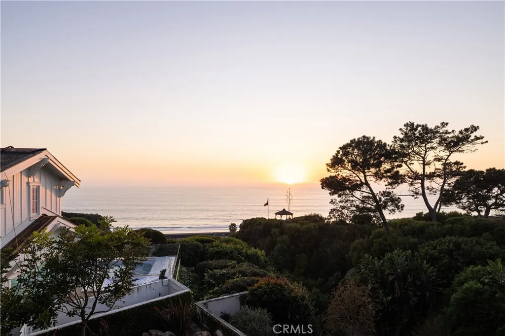 1708 Calle De Los Alamos, San Clemente, California 92672 home-pic-23