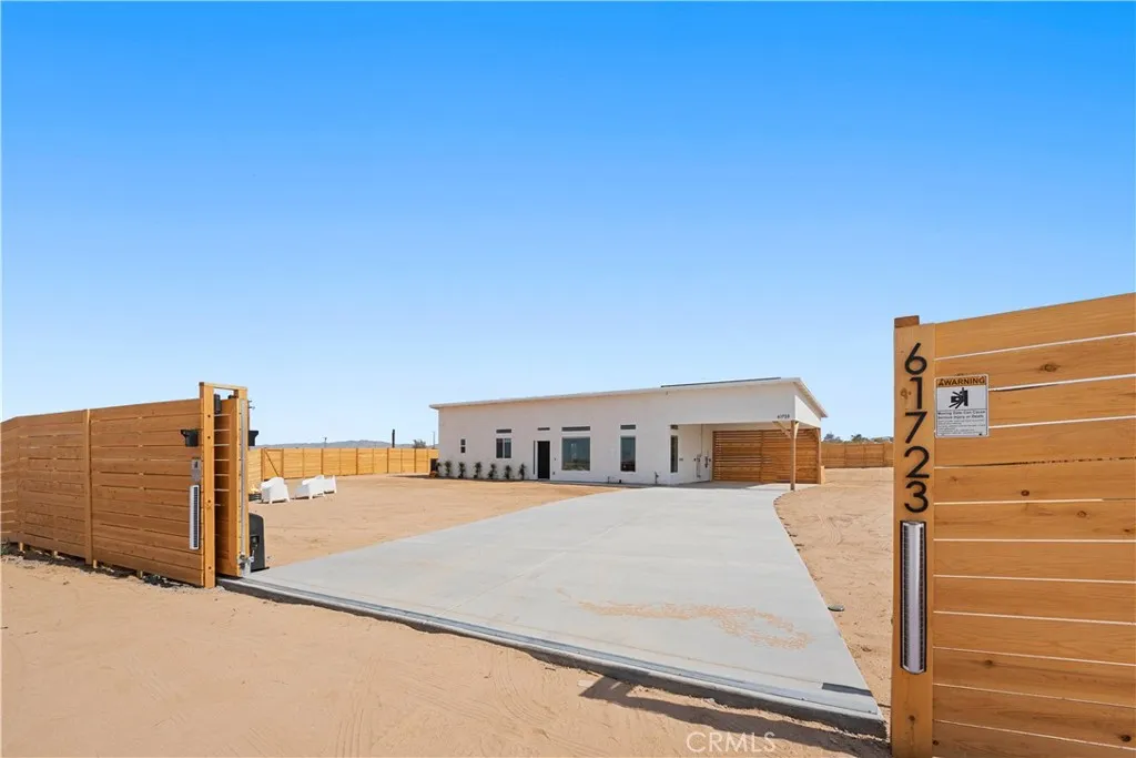61723 Highland View, Joshua Tree, California 92252 home-pic-1