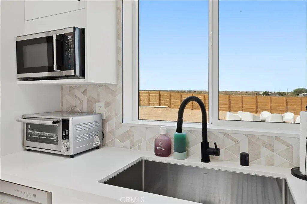 61723 Highland View, Joshua Tree, California 92252 home-pic-11