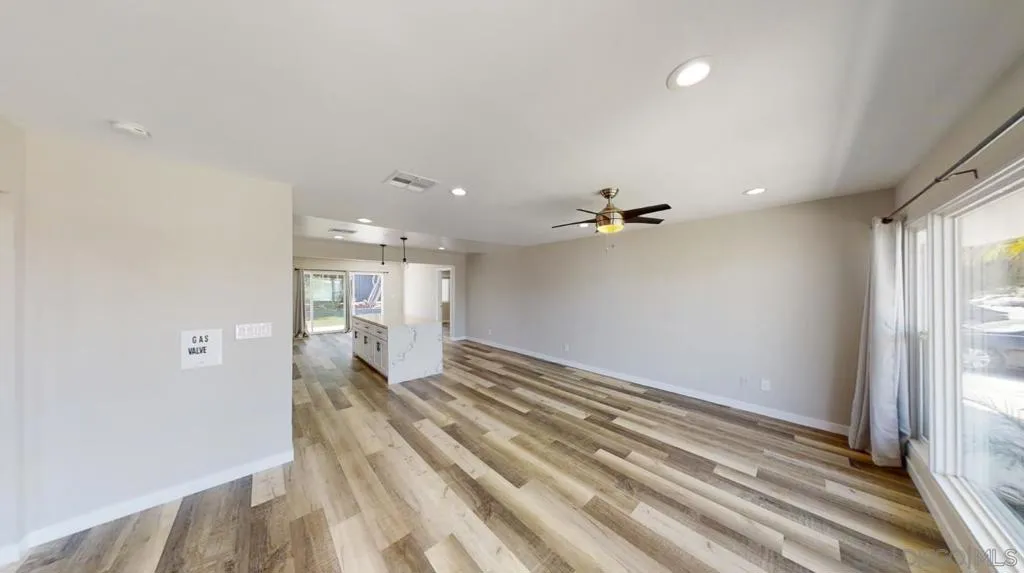6459 Richard St., San Diego, California 92115 home-pic-9