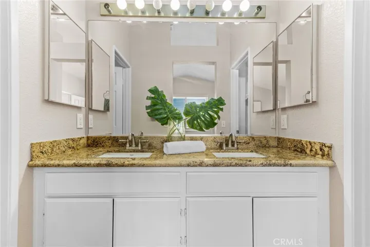 4170 Sydney Harbour, Riverside, California 92508
