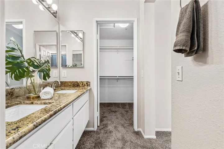 4170 Sydney Harbour, Riverside, California 92508