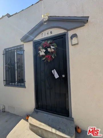 Unit 714.5 Entrance