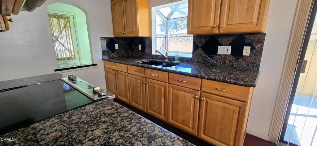 1000 Camellia Street, Oxnard, California 93036 home-pic-5