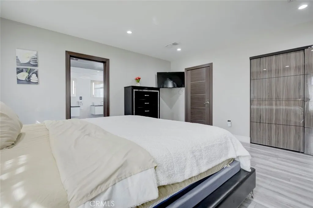 813 S Spruce Street, Montebello, California 90640 home-pic-32