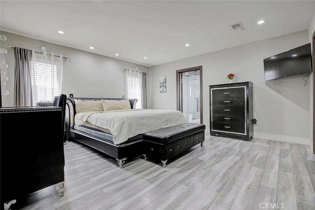 813 S Spruce Street, Montebello, California 90640 home-pic-30