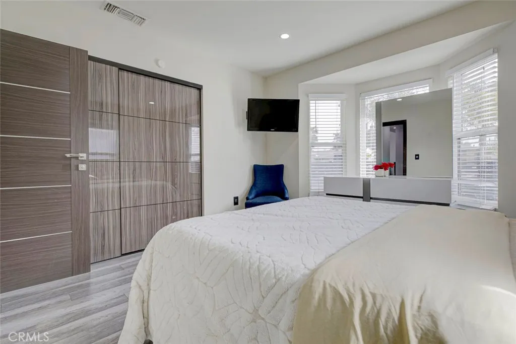 813 S Spruce Street, Montebello, California 90640 home-pic-22